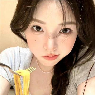 笼中女
